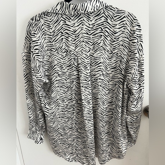 Zara Zebra Print Button Down | Size: S - Picture 5 of 7